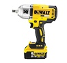Akumulátorový rázový utahovák DeWalt 18V XR s lithium-iontovou baterií 5 Ah určený pro náročné šroubovací práce.